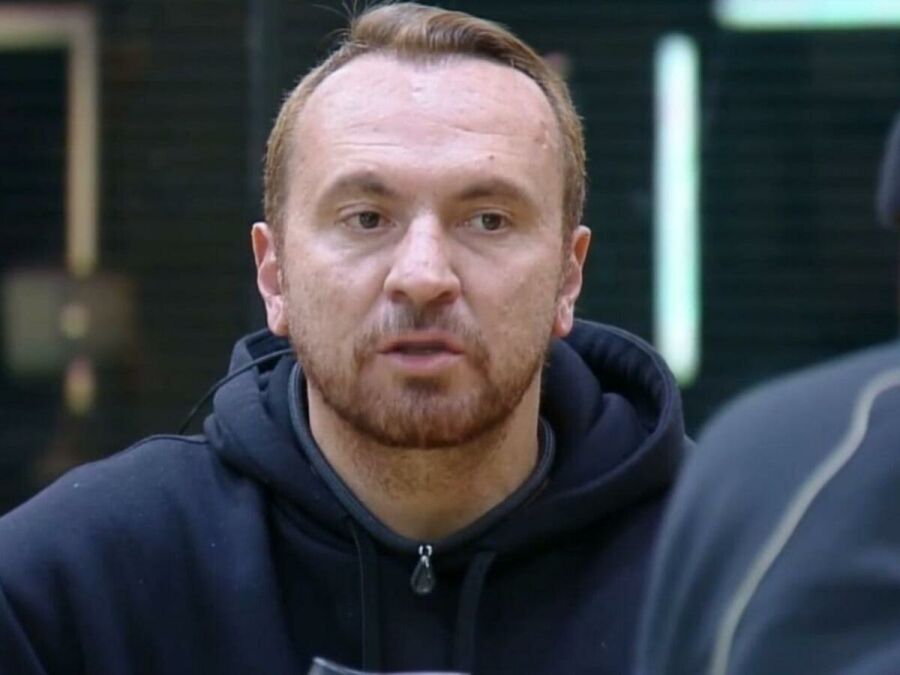 Imagem Ze_Love_em_discussao